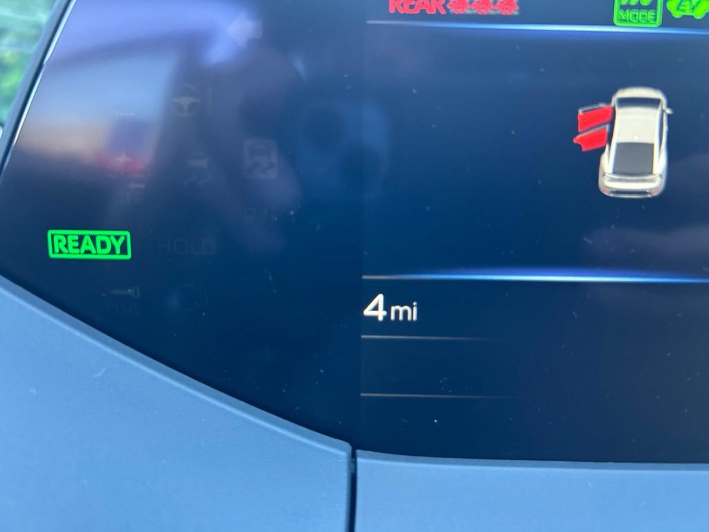 New 2026 Toyota Prius Plug-In Hybrid FWD image 16