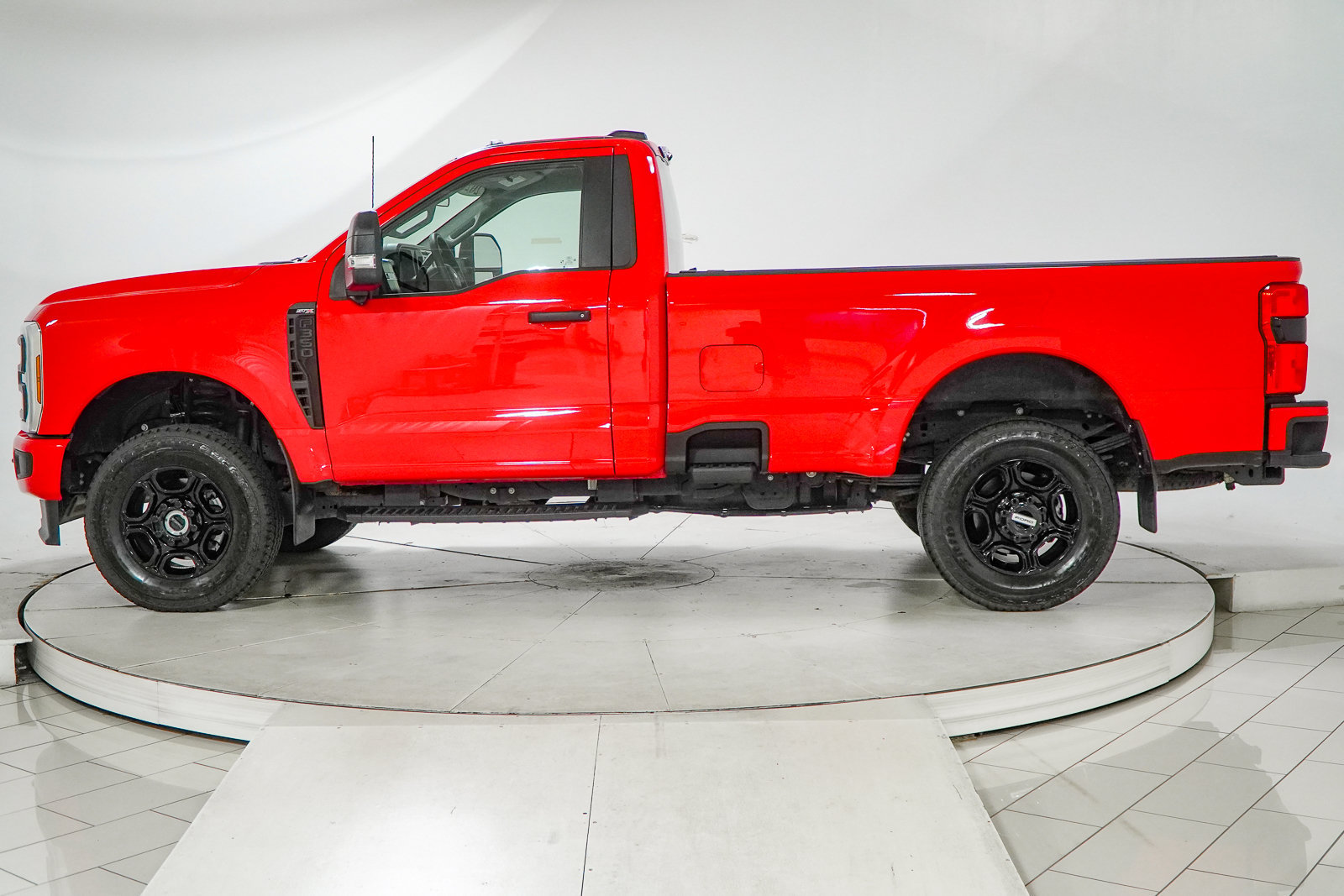 Used 2025 Ford F350 XL w/ STX Appearance Package AWD/4WD image 4