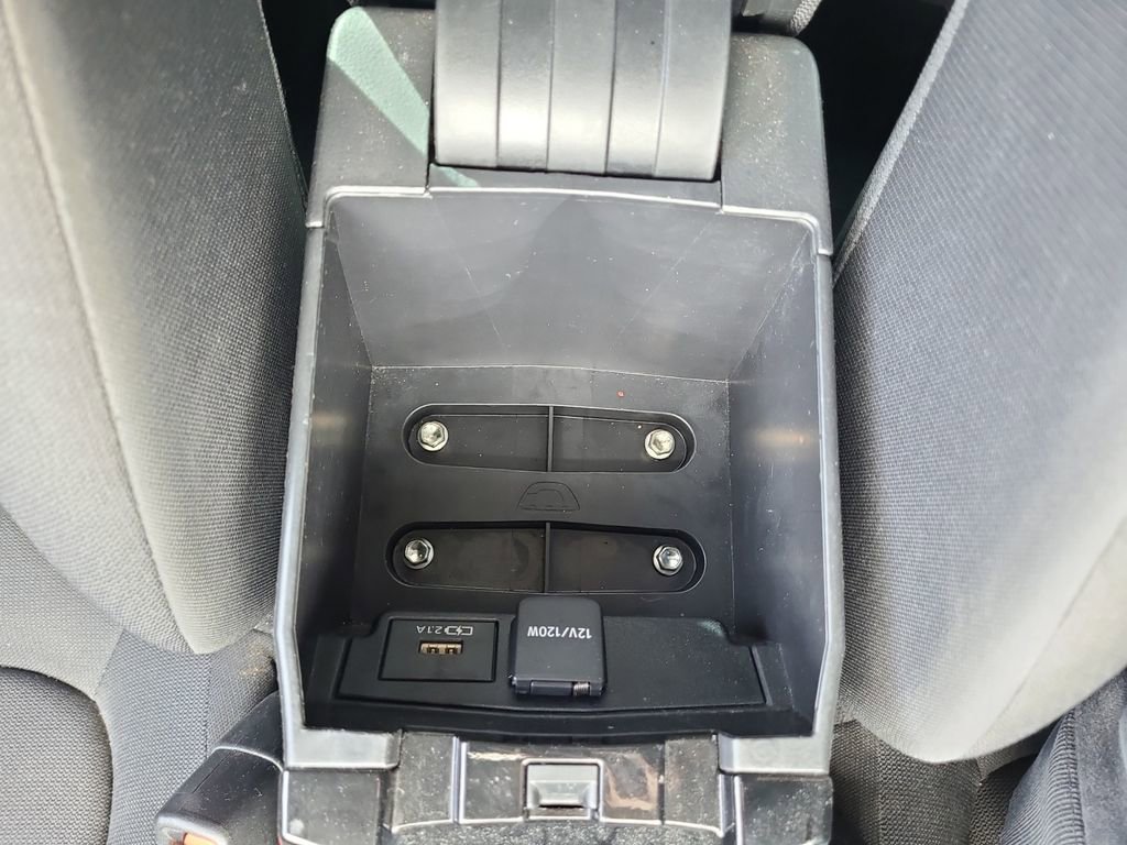 Used 2021 Toyota Corolla LE w/ Carpet Mat Package (TMS) image 25