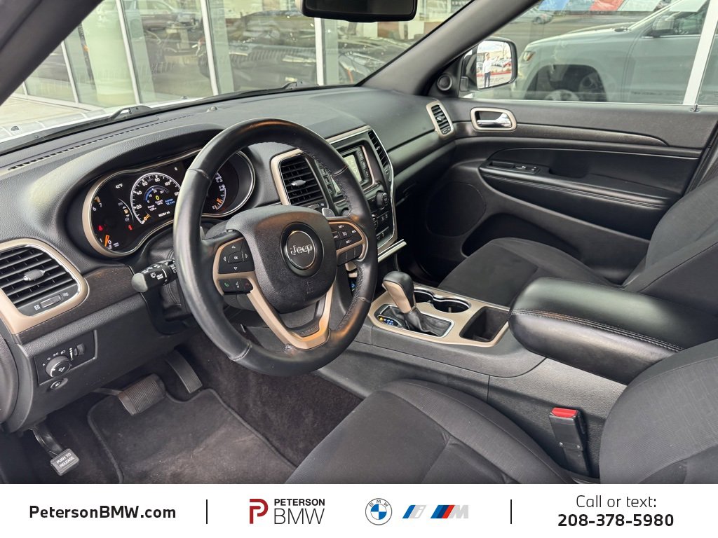 Used 2016 Jeep Grand Cherokee Laredo w/ Quick Order Package 23E image 12