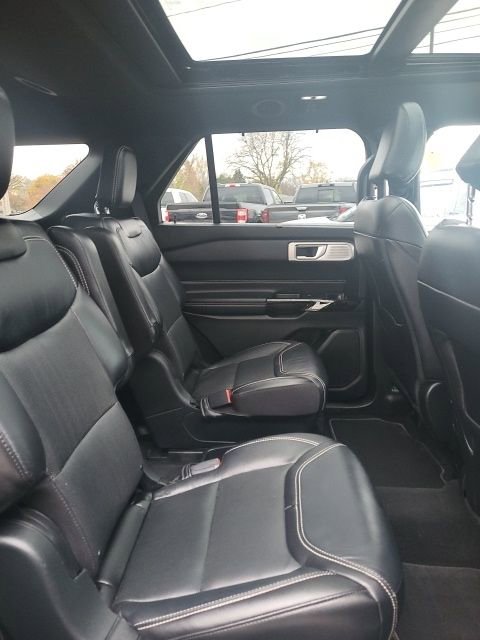 Used 2021 Ford Explorer ST w/ ST Street Pack image 22