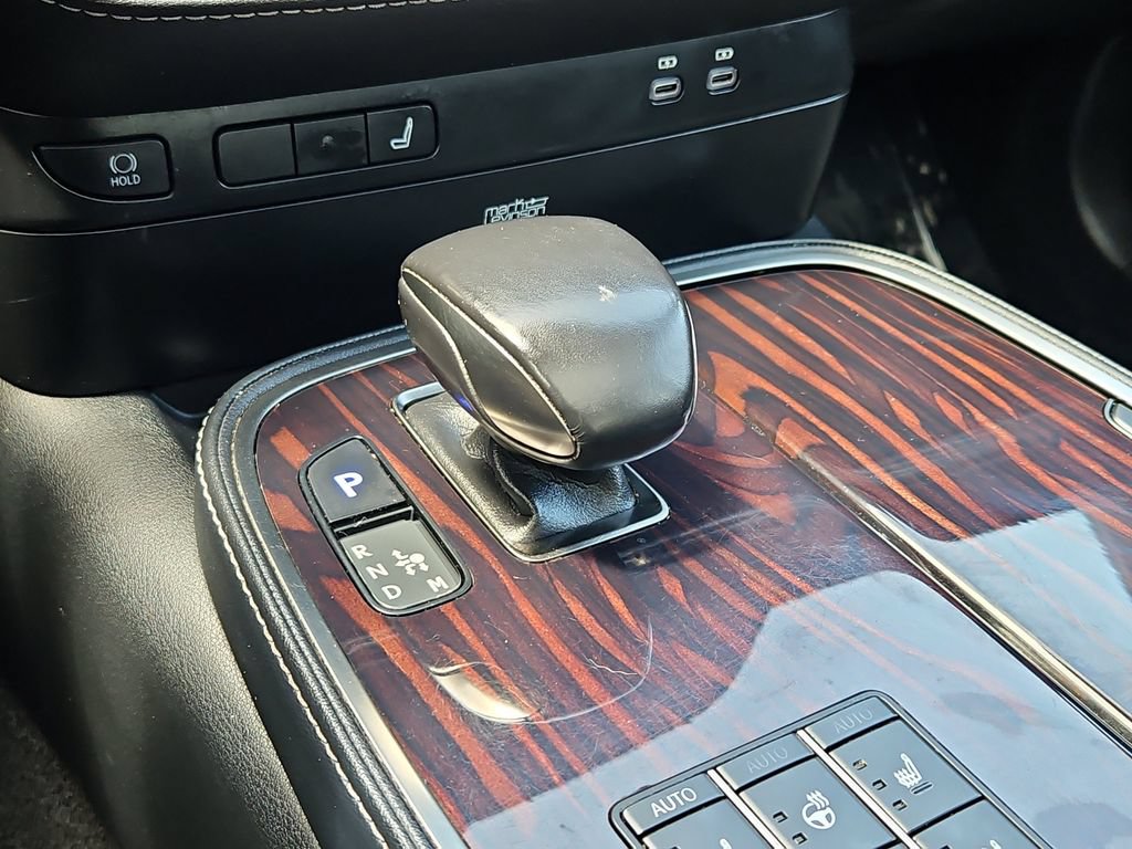 Used 2023 Lexus LS 500 AWD w/ Interior Upgrade Package image 32