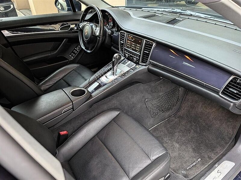 Used 2012 Porsche Panamera S RWD image 4