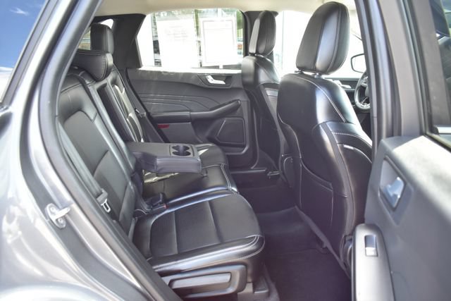 Used 2023 Ford Escape Platinum AWD/4WD image 41