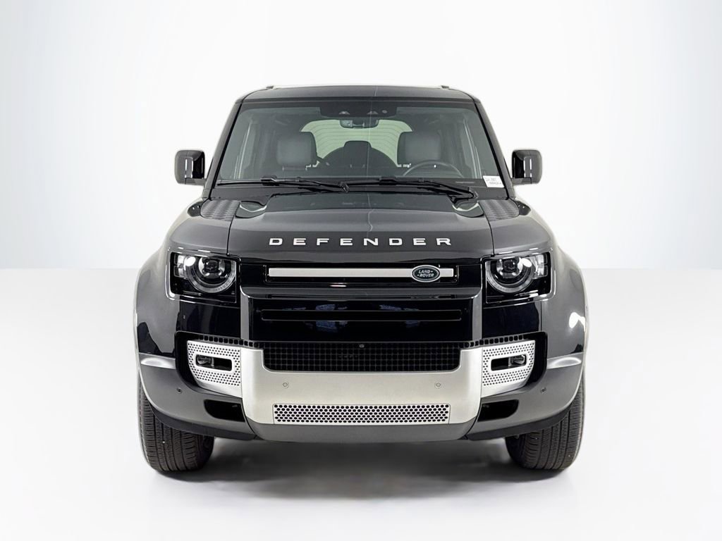 Used 2025 Land Rover Defender 110 S image 8