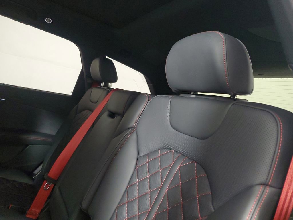 New 2026 Audi Q7 3.0T Prestige AWD/4WD image 12