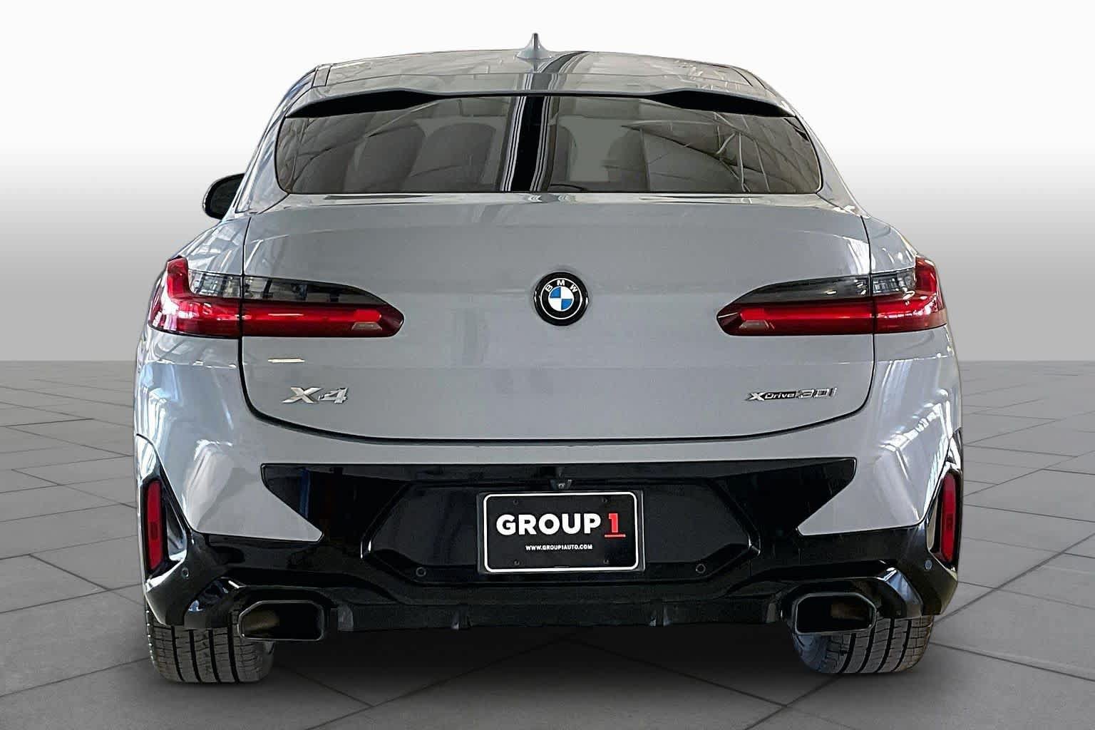 Used 2024 BMW X4 xDrive30i w/ Premium Package AWD/4WD image 4