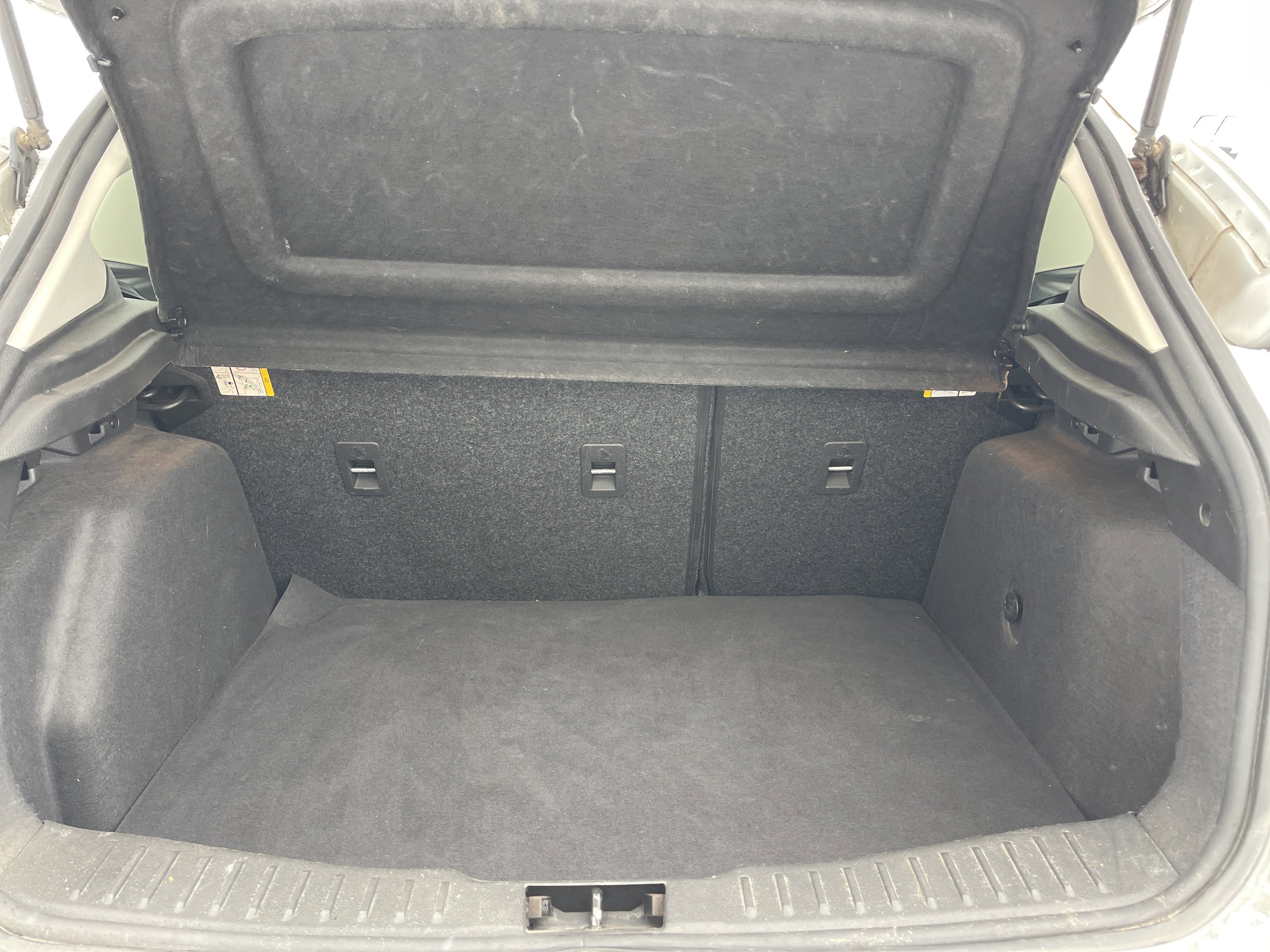 Used 2016 Ford Focus SE w/ Reverse Sensing Package image 10