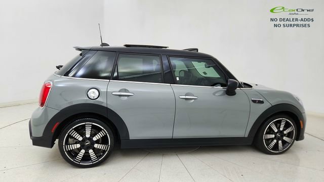 Used 2023 MINI Cooper S image 6