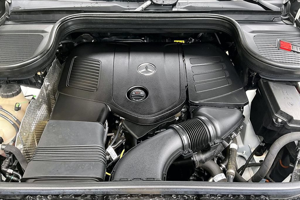 Certified 2025 Mercedes-Benz GLE 350 4MATIC image 9