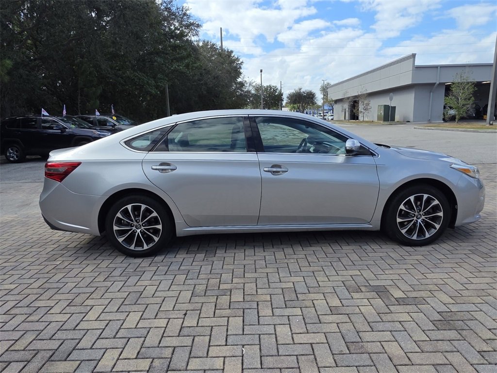 Certified 2018 Toyota Avalon XLE Premium image 12