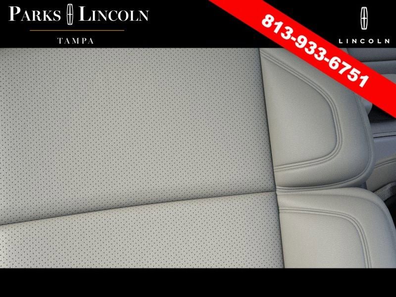 New 2026 Lincoln Navigator L Reserve AWD/4WD image 16