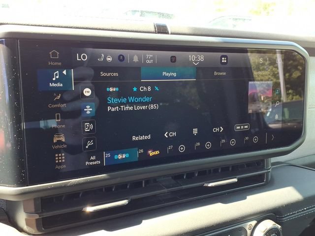 Used 2025 Jeep Wrangler Unlimited Sahara AWD/4WD image 22