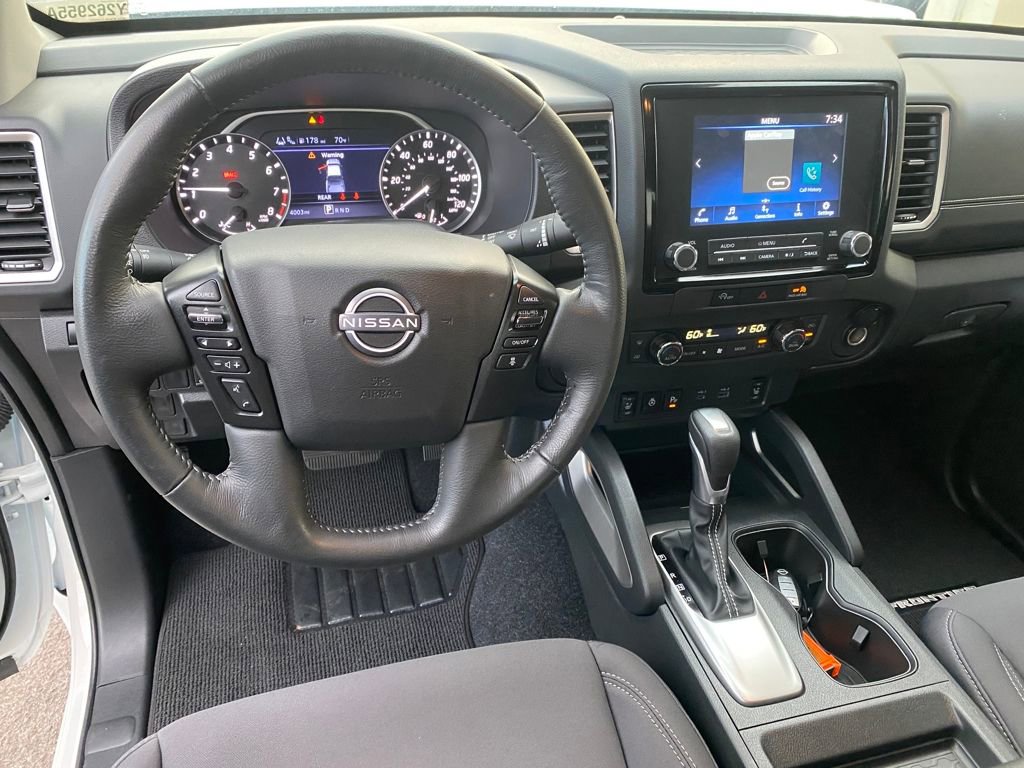 Used 2024 Nissan Frontier SV w/ SV Convenience Package image 13