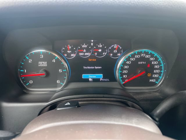 Used 2018 Chevrolet Suburban Premier w/ Max Trailering Package AWD/4WD image 9