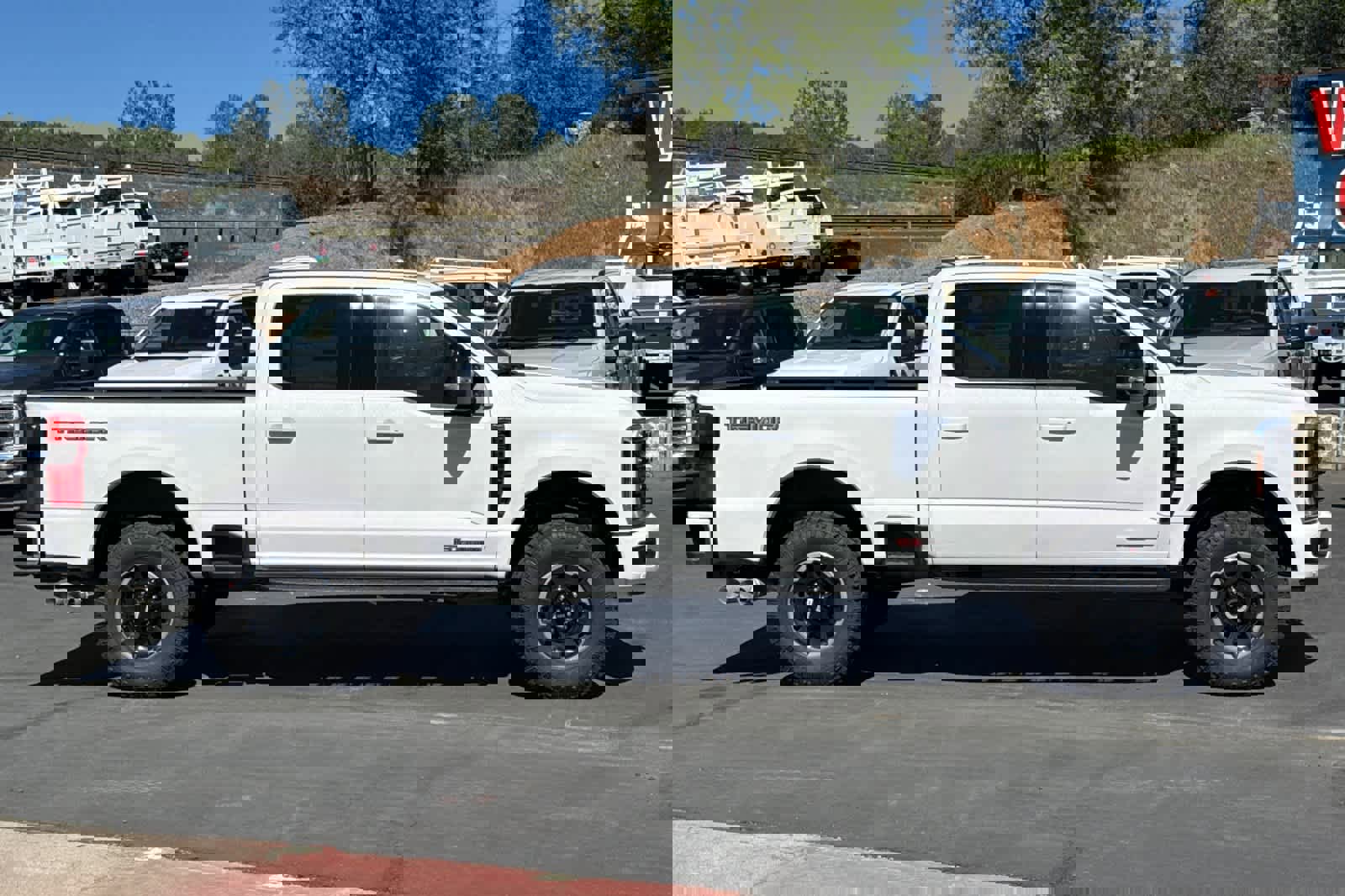 New 2026 Ford F350 Platinum w/ Tremor Off-Road Package image 4