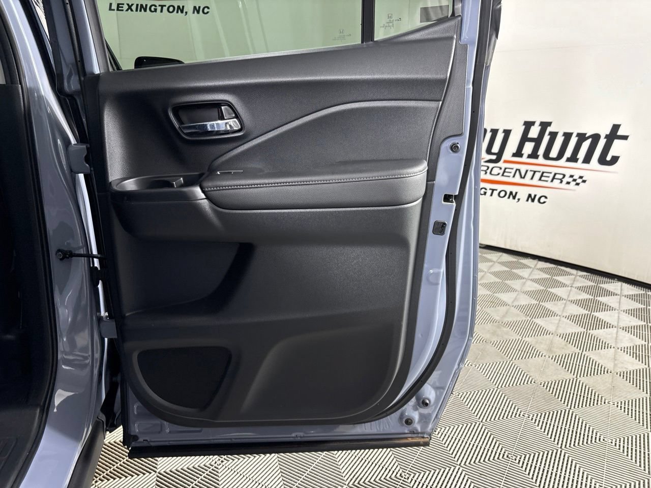 Used 2024 Honda Ridgeline Sport image 25