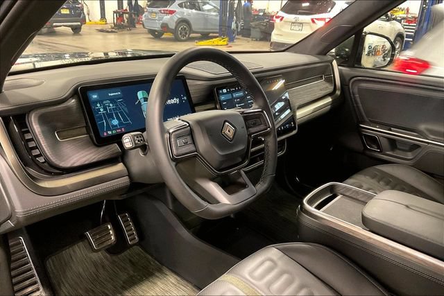Used 2023 Rivian R1S Adventure AWD/4WD image 13
