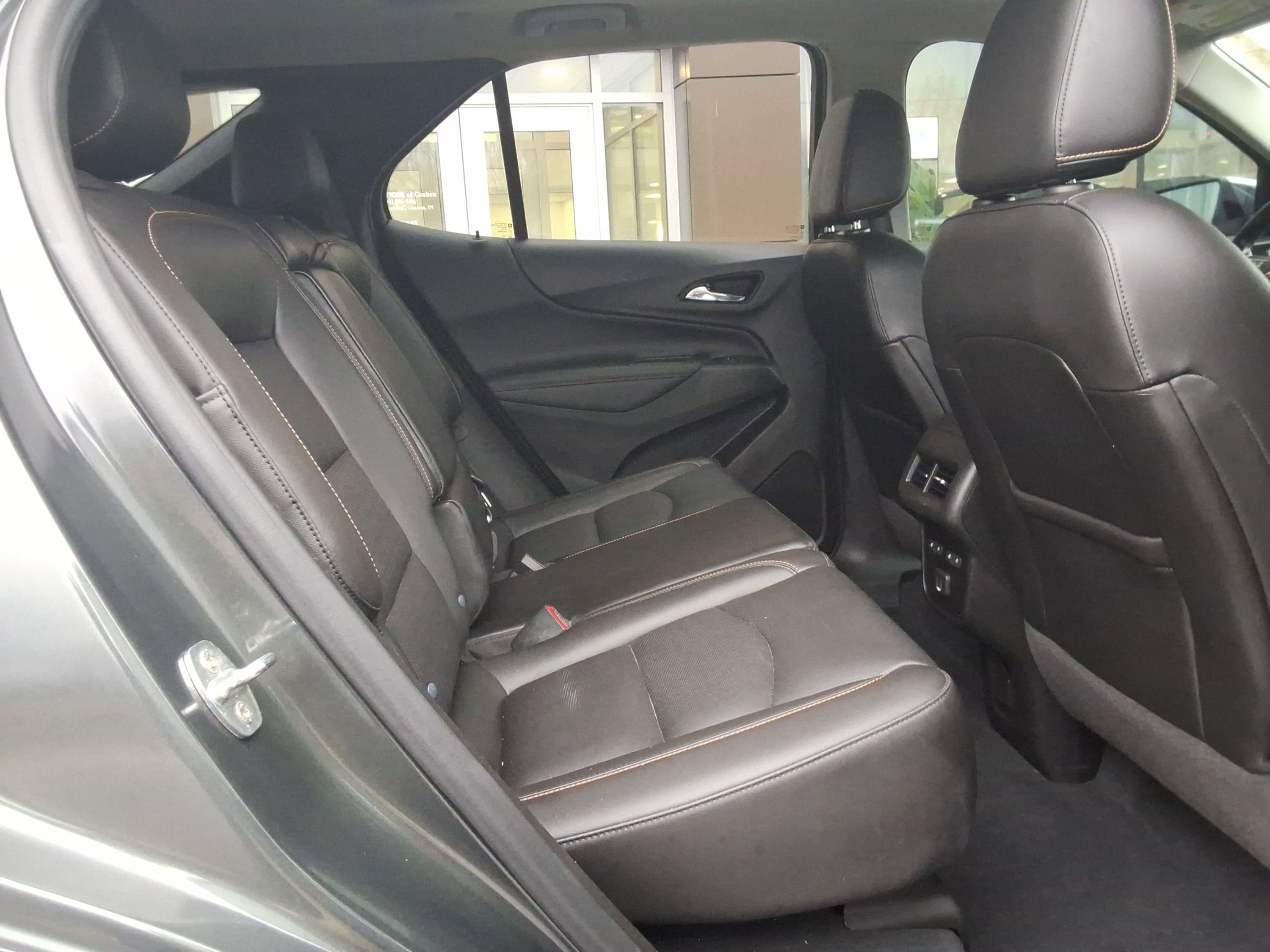 Used 2021 Chevrolet Equinox Premier image 32