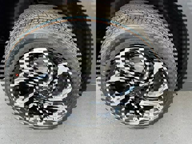 New 2026 Chevrolet Trax RS w/ Sunroof Package image 31