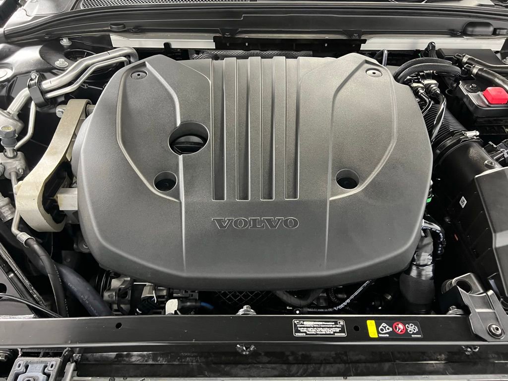 Used 2025 Volvo S60 B5 Plus image 35