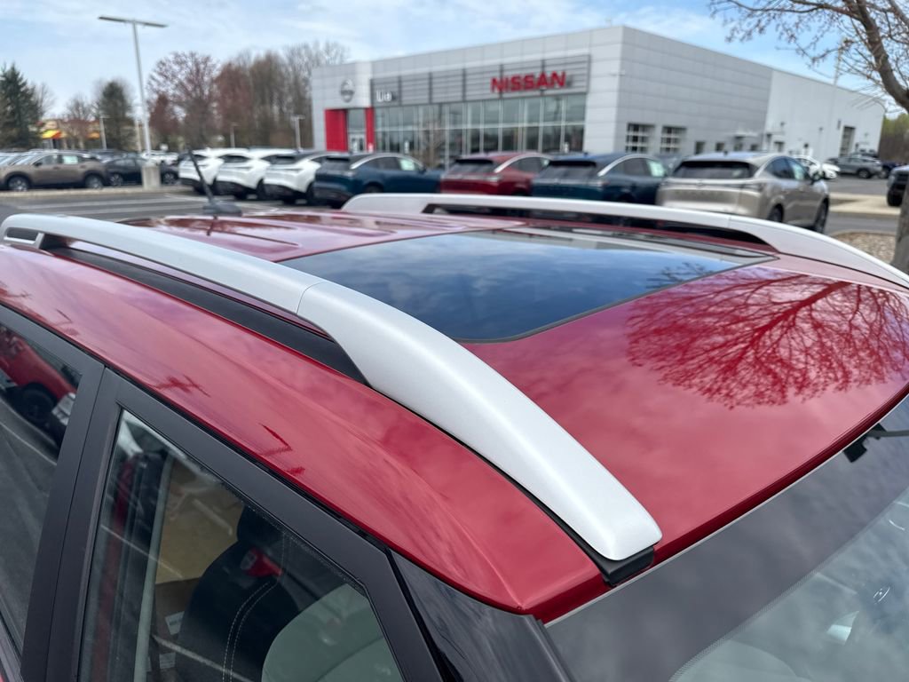 Used 2023 Hyundai Venue SEL FWD image 15