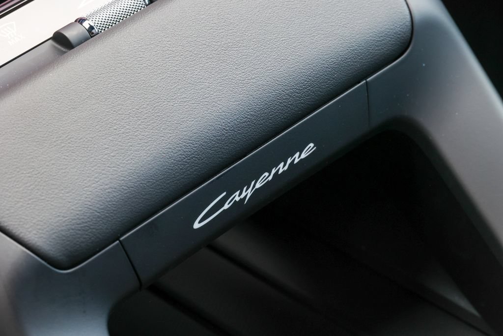 New 2026 Porsche Cayenne Electric AWD/4WD image 37