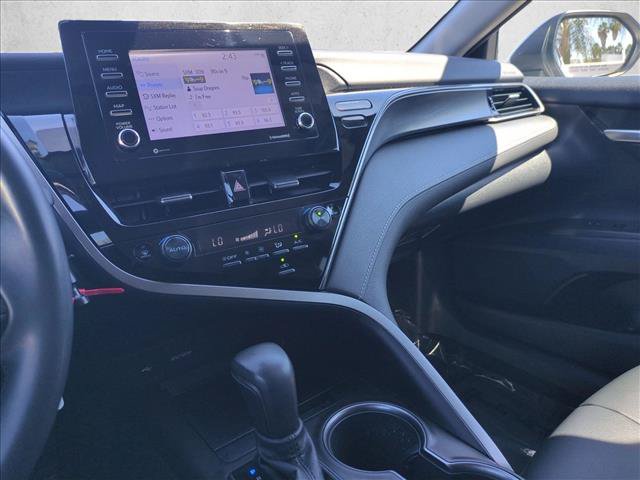Used 2023 Toyota Camry SE FWD image 14