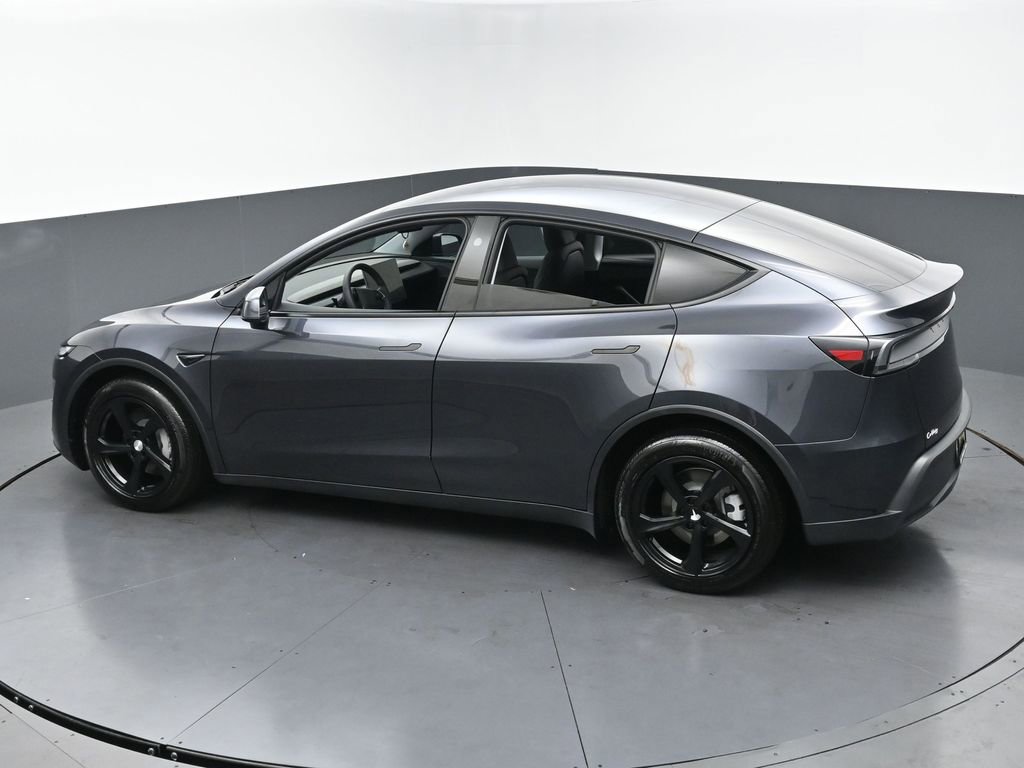 Used 2026 Tesla Model Y Long Range image 42