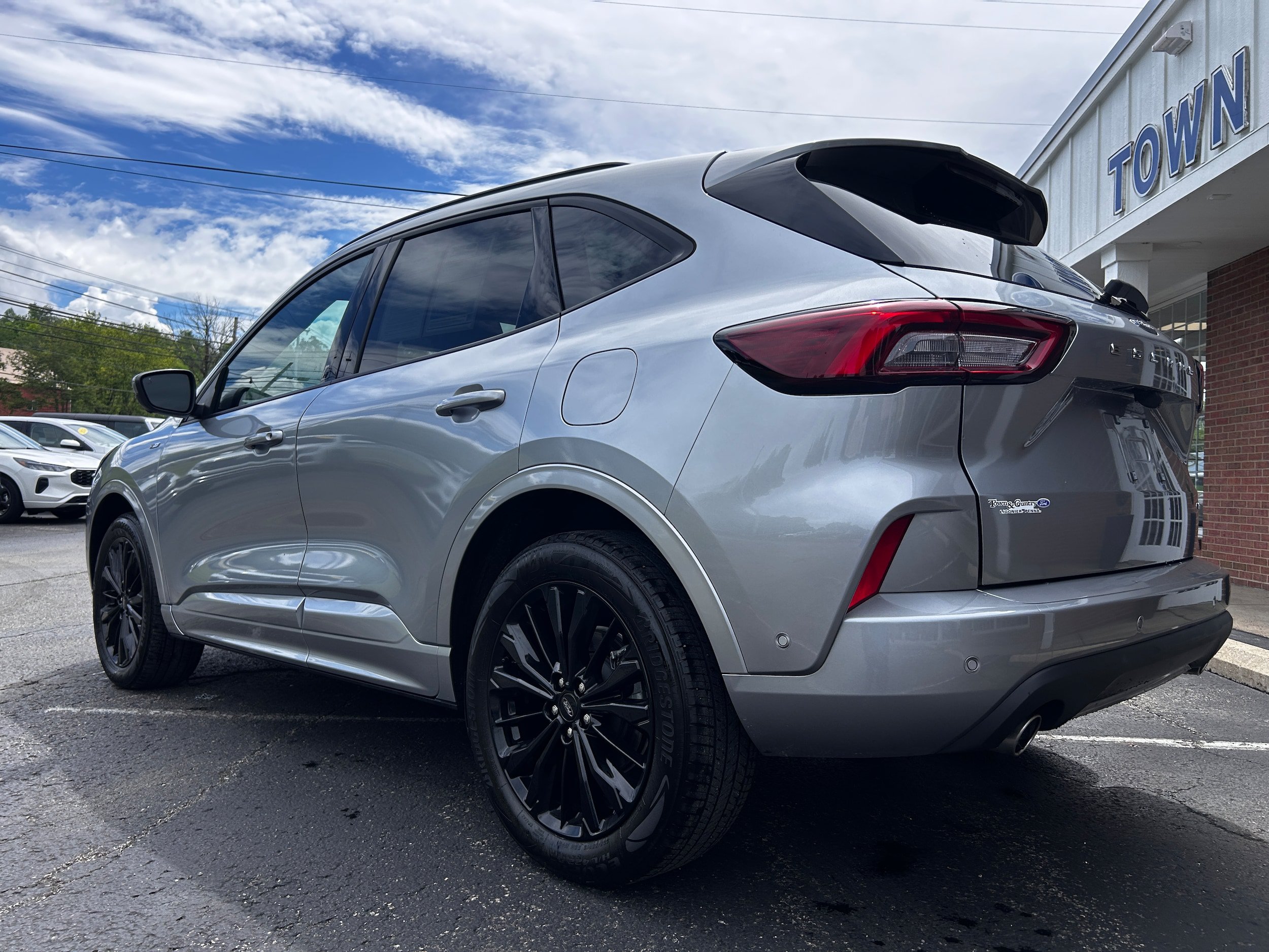 Used 2023 Ford Escape ST-Line Elite w/ Premium Technology Package AWD/4WD image 22