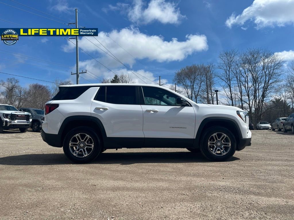Used 2026 GMC Terrain Elevation image 6