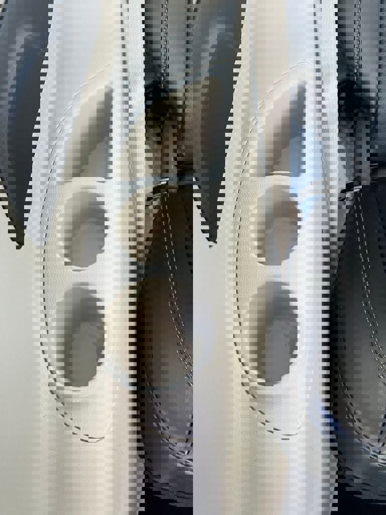 Used 2024 Chrysler Pacifica Touring-L image 23