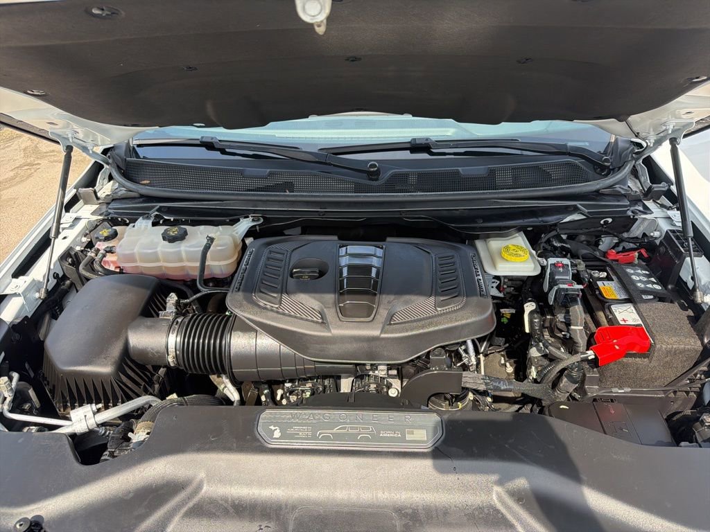 Used 2024 Jeep Wagoneer L Series II w/ Flexible Seating Group image 11