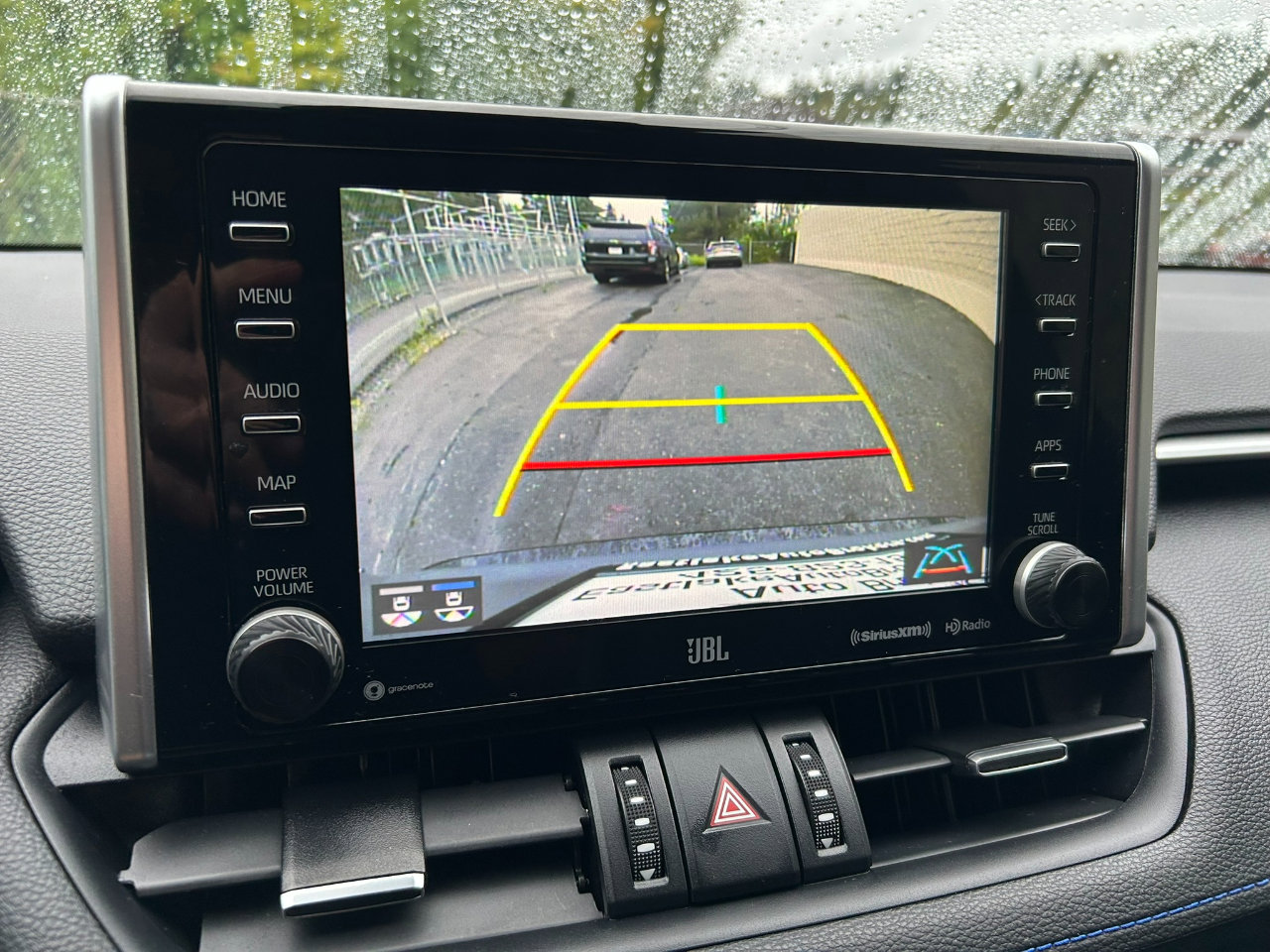 Used 2021 Toyota RAV4 XLE Premium image 21