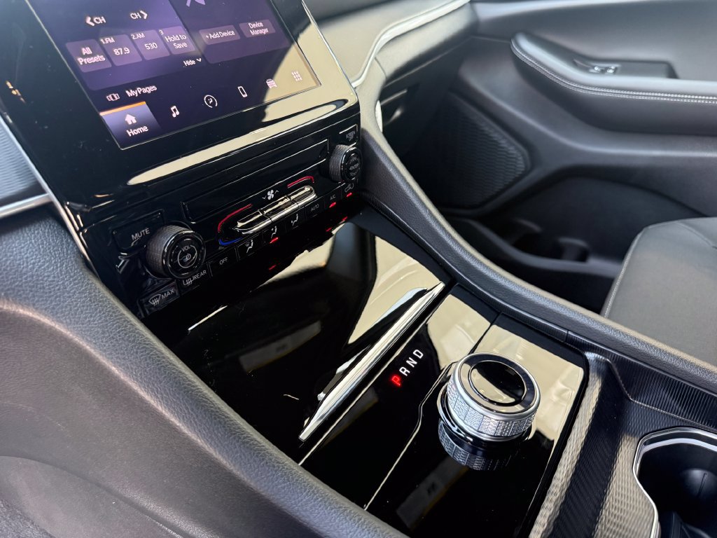 New 2026 Jeep Grand Cherokee Laredo RWD image 19