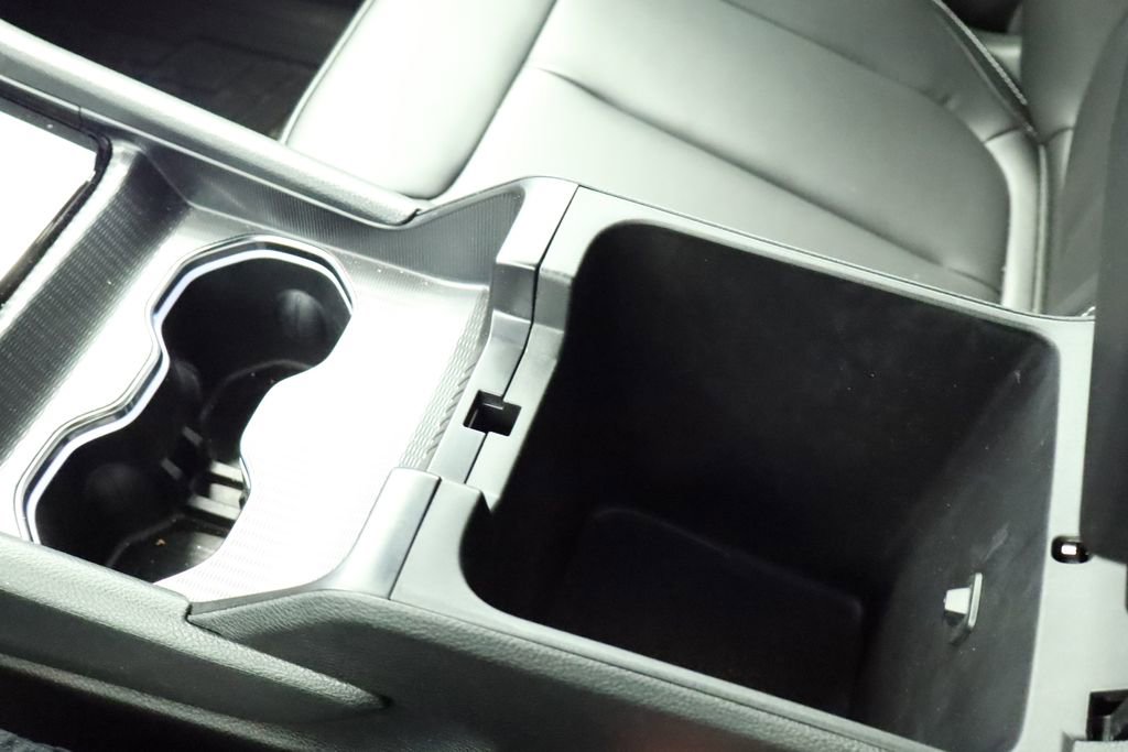 Used 2025 Jeep Grand Cherokee Limited w/ Trailer Tow Package image 43