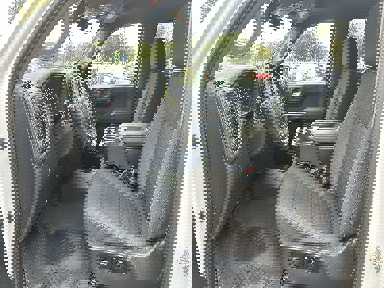 Used 2022 Chevrolet Silverado 1500 RST image 16