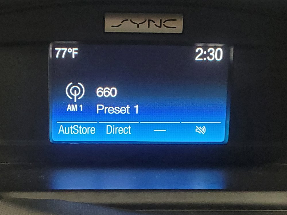 Used 2017 Ford Escape SE w/ SE Cold Weather Package FWD image 25