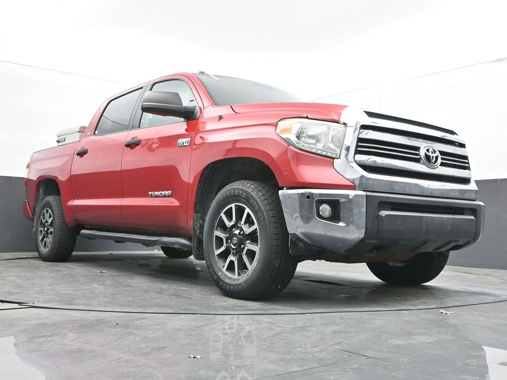 Used 2017 Toyota Tundra SR5 w/ TRD Off Road Package AWD/4WD image 21