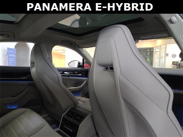 Used 2026 Porsche Panamera 4 image 12