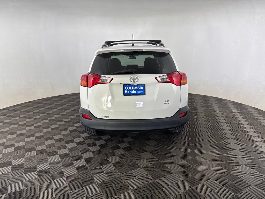 Used 2015 Toyota RAV4 LE AWD/4WD image 6