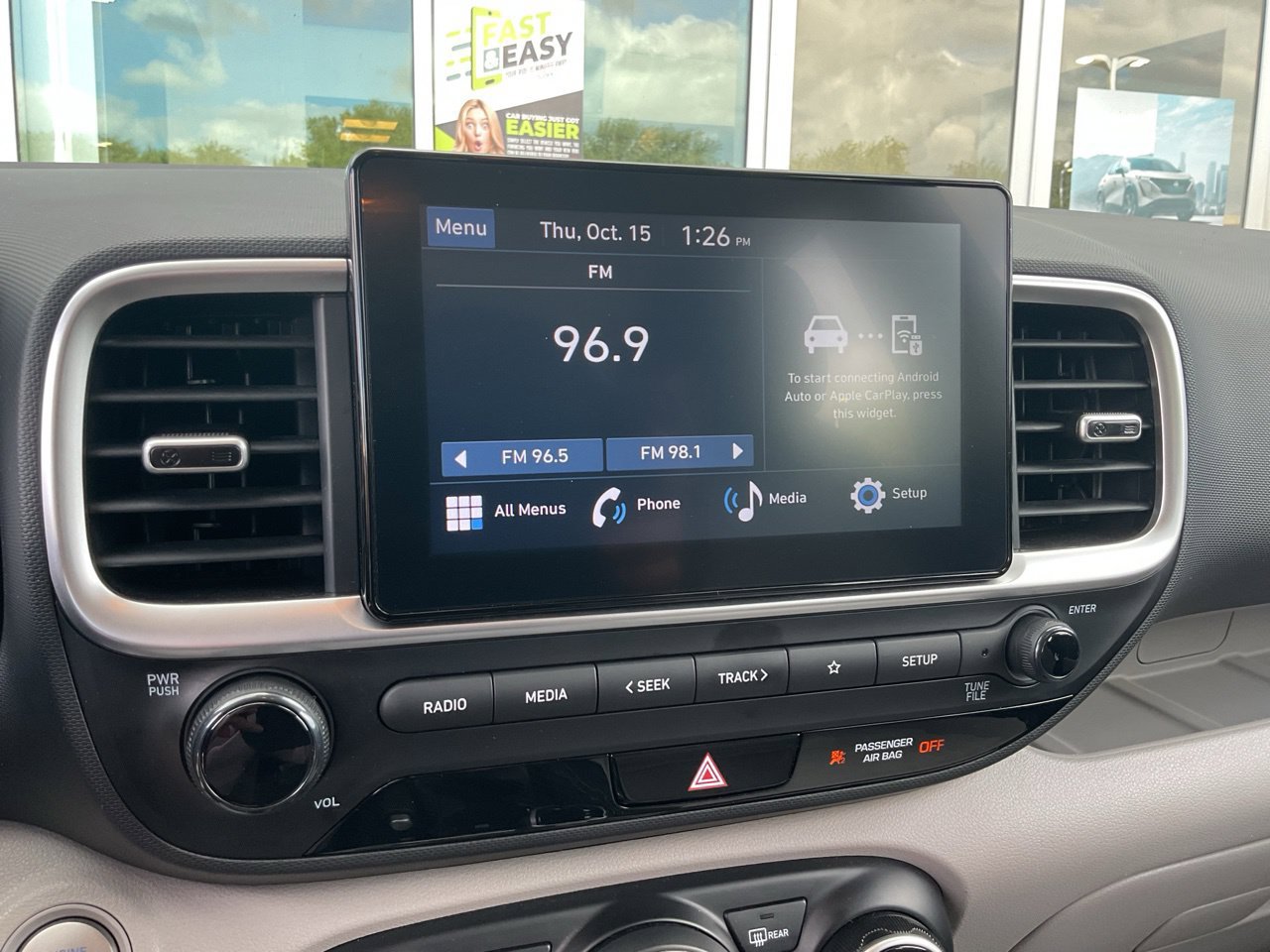 Used 2025 Hyundai Venue SEL FWD image 30