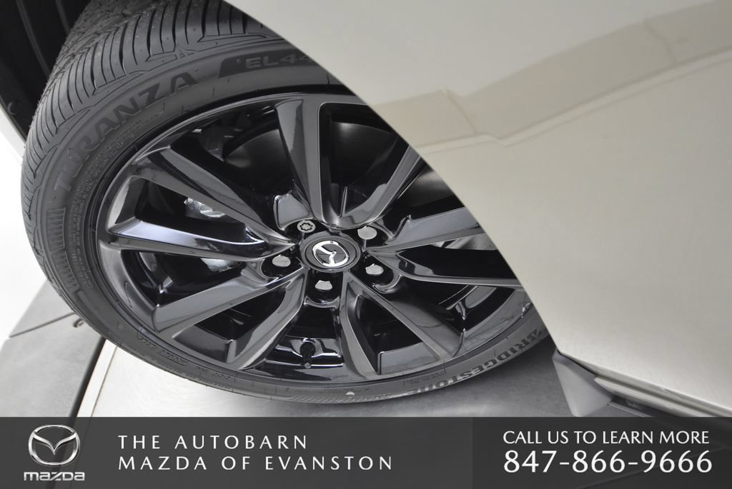 Certified 2025 MAZDA MAZDA3 Carbon AWD/4WD image 32