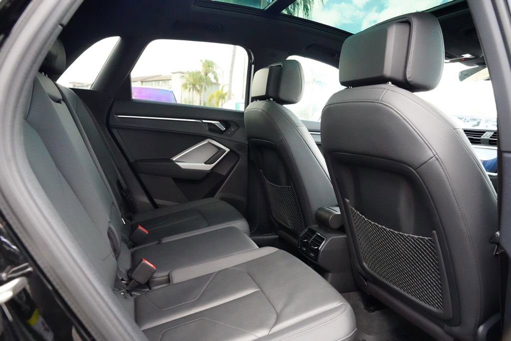 Used 2021 Audi Q3 2.0T Premium w/ Convenience Package AWD/4WD image 19