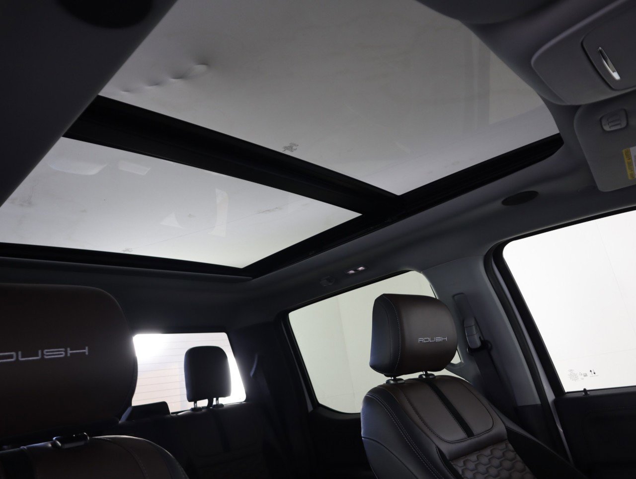 Used 2025 Ford F250 Lariat w/ Lariat Ultimate Package image 14