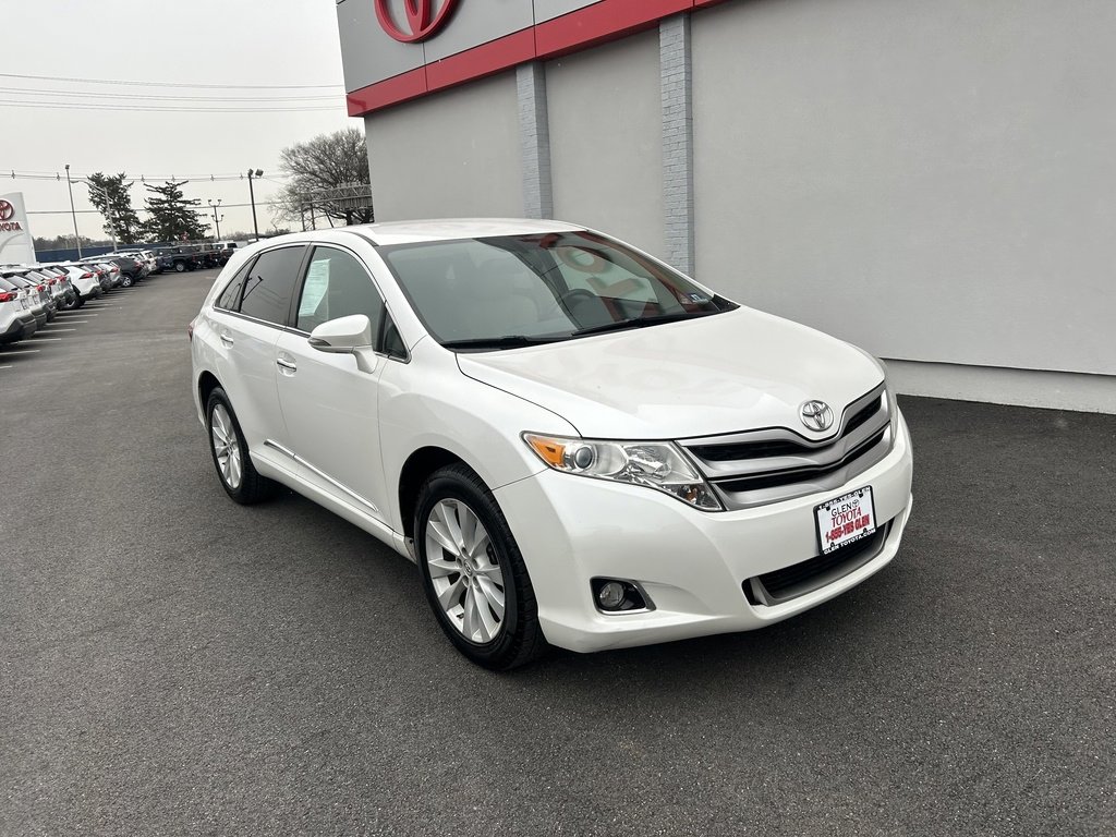 Used 2015 Toyota Venza XLE image 4
