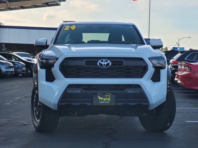 Used 2024 Toyota Tacoma TRD Off-Road image 2