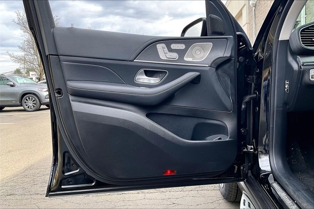 Certified 2024 Mercedes-Benz GLS 450 4MATIC image 18