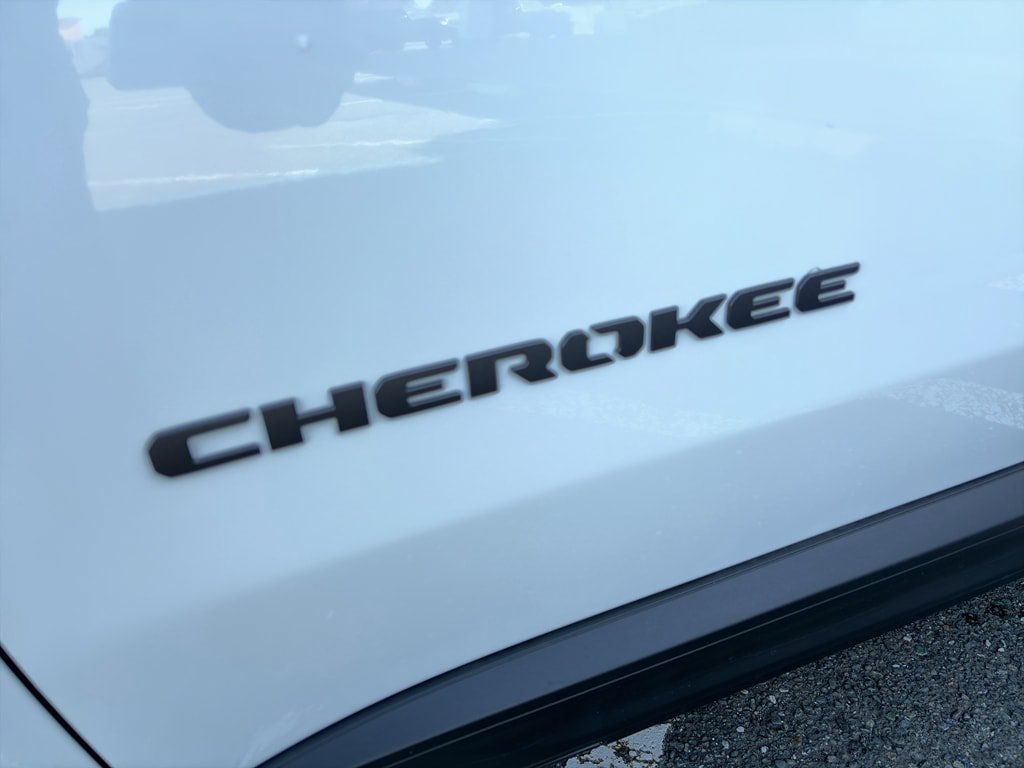 New 2026 Jeep Cherokee Laredo AWD/4WD image 3