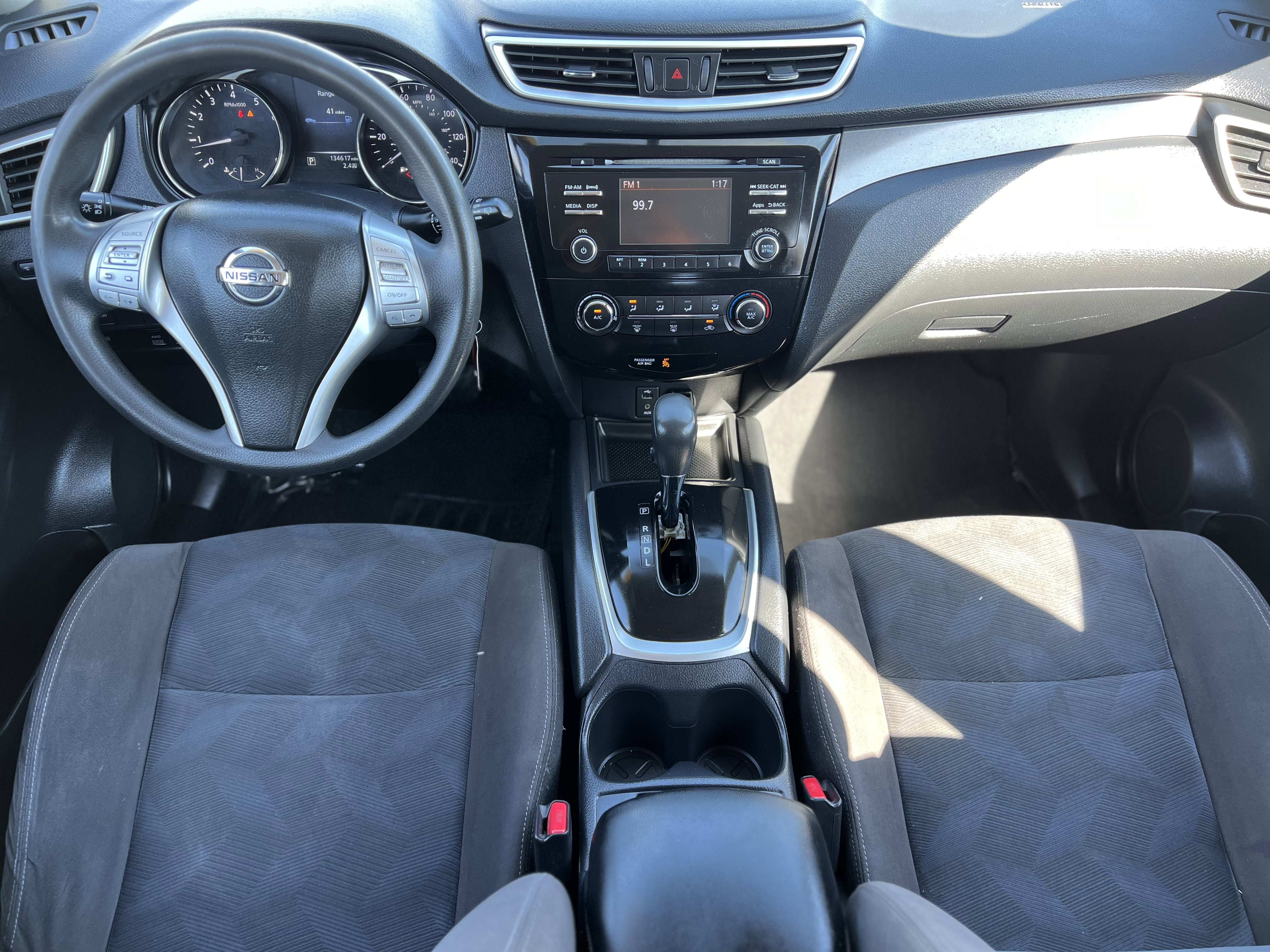 Used 2015 Nissan Rogue S AWD/4WD image 12